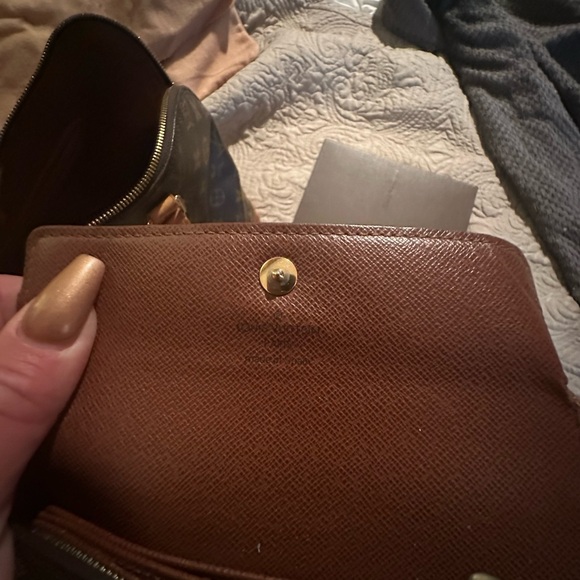 100% Authentic Louis Vuitton Small Canvas Wallet Made In France - Picture 4 of 7